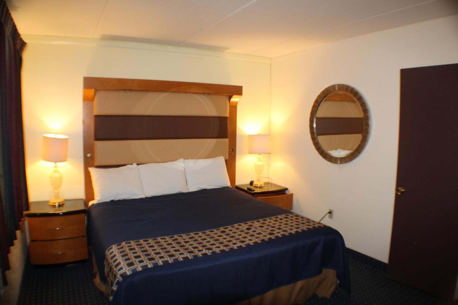 Americas Best Value Inn Geneva photo 27