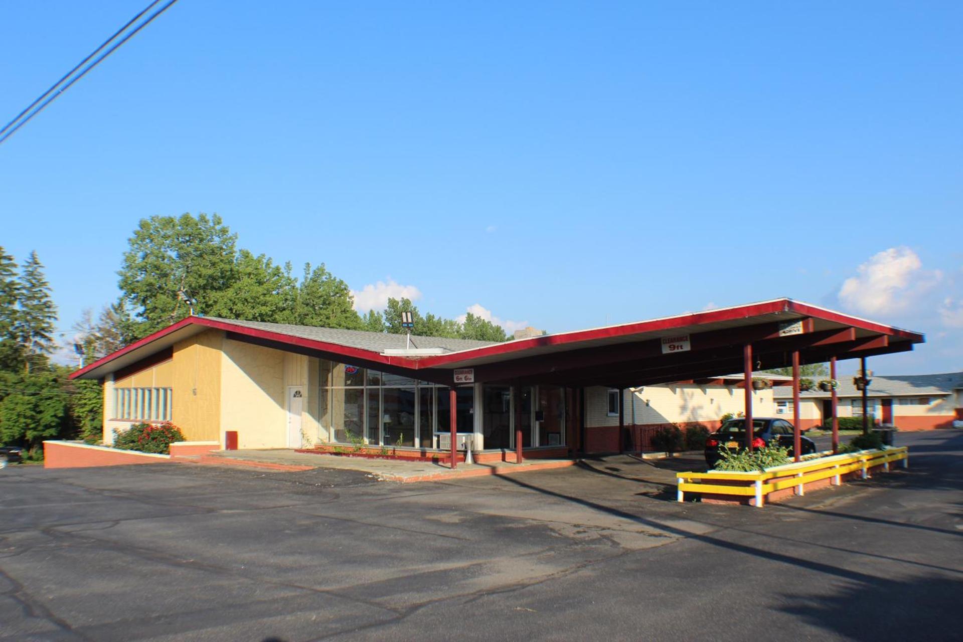 Americas Best Value Inn Geneva photo 3
