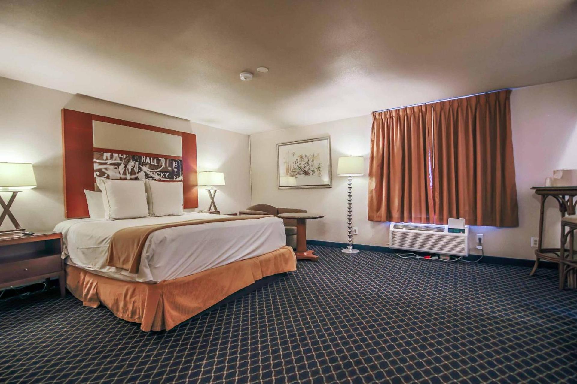 Sunrise Inn photo 52