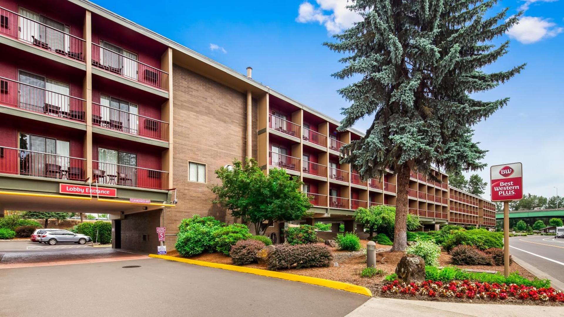 Best Western Plus Rivershore Hotel photo 32
