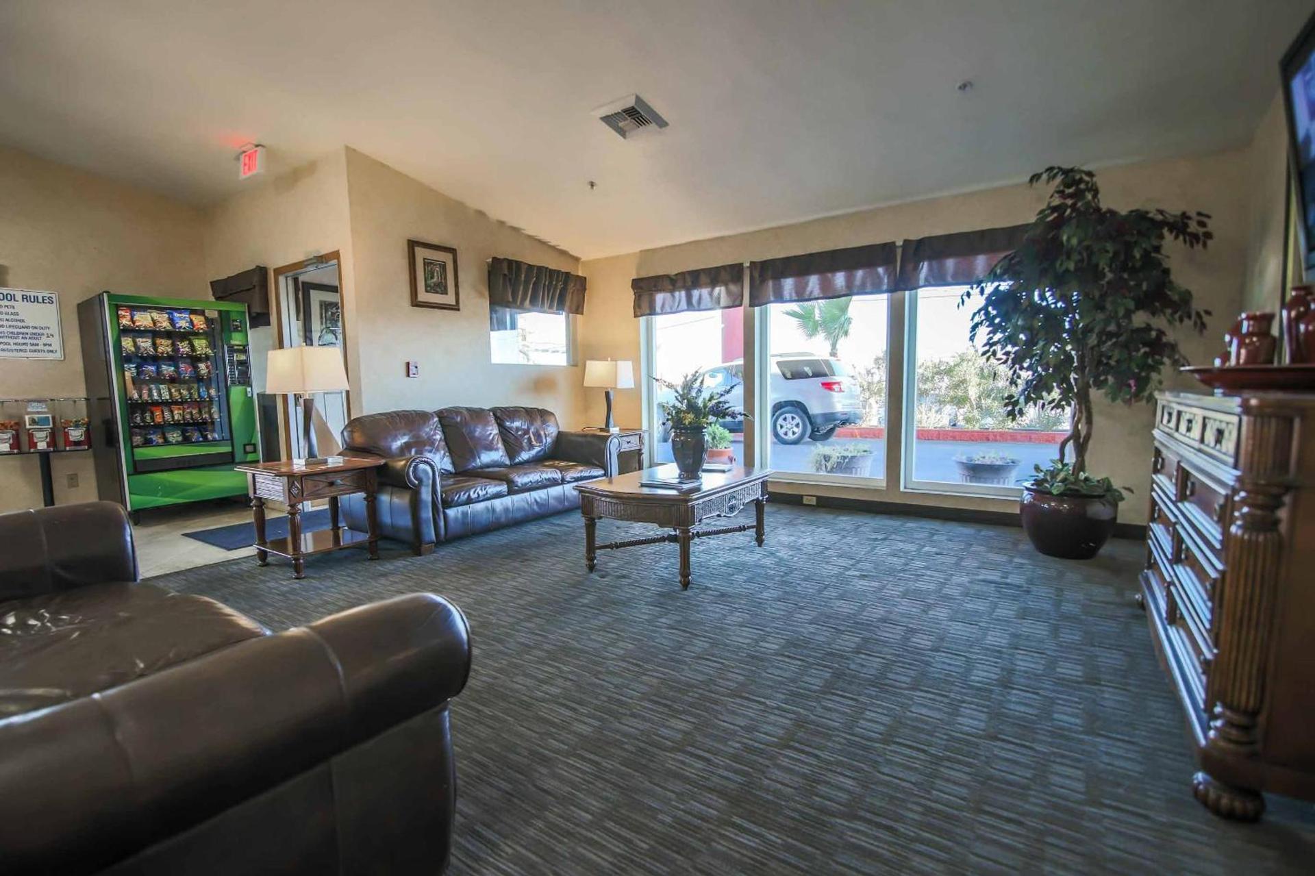 Sunrise Inn photo 43