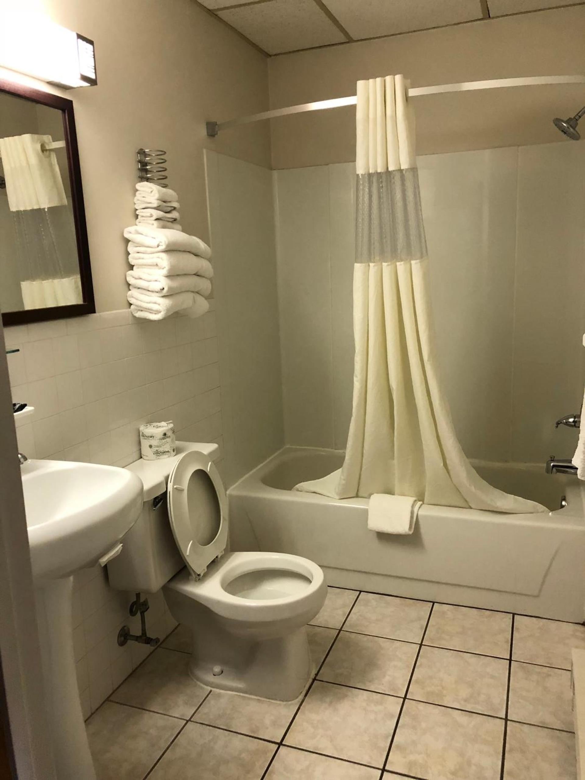 Americas Best Value Inn - Palmyra/Hershey photo 7