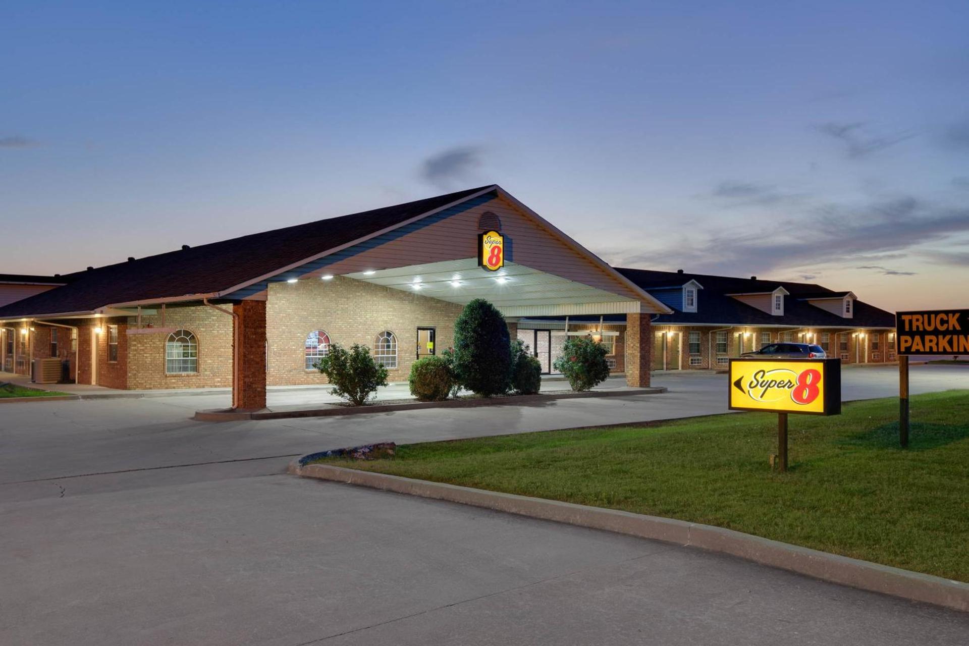 Super 8 by Wyndham Big Cabin/Vinita Area photo 45