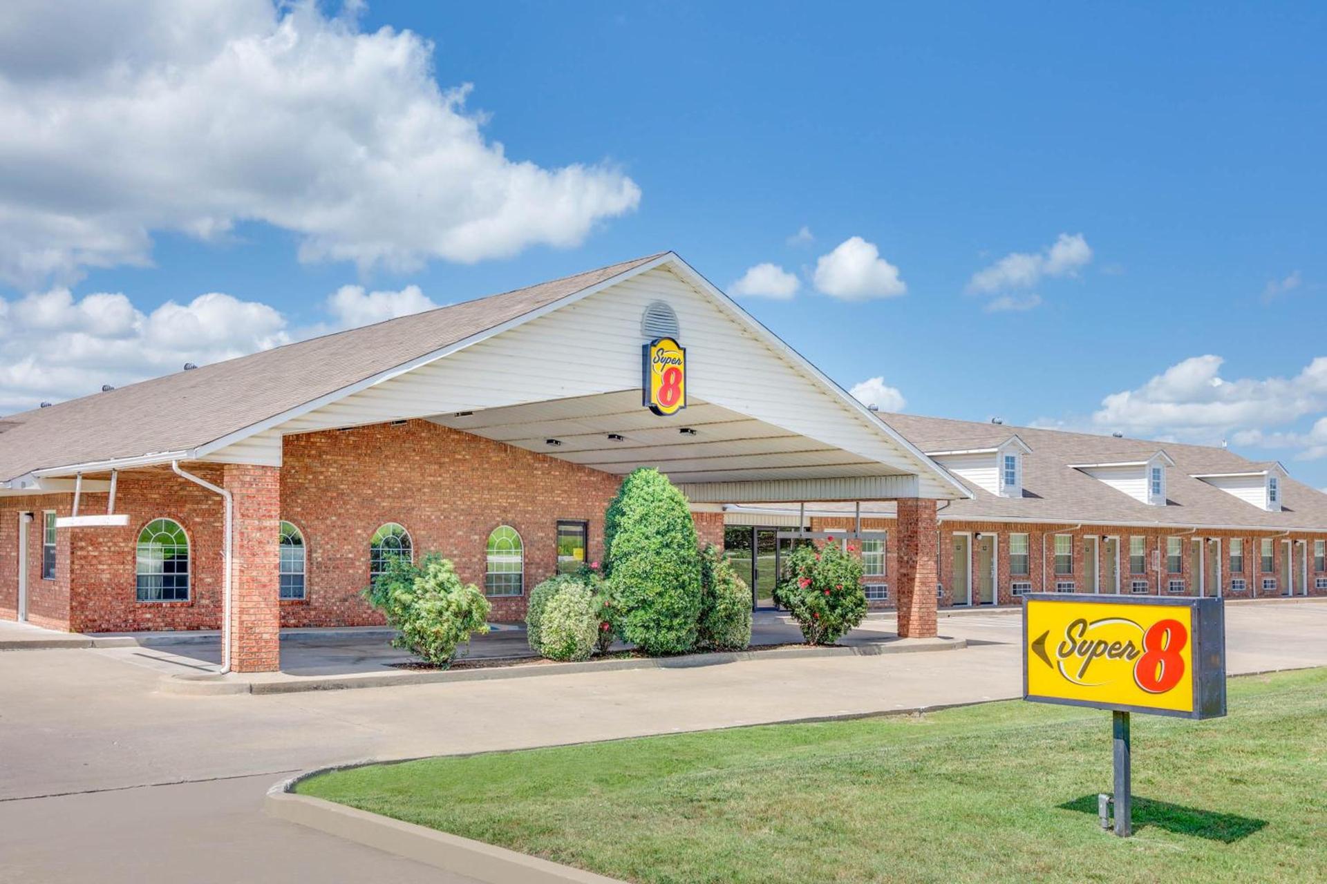 Super 8 by Wyndham Big Cabin/Vinita Area photo 46