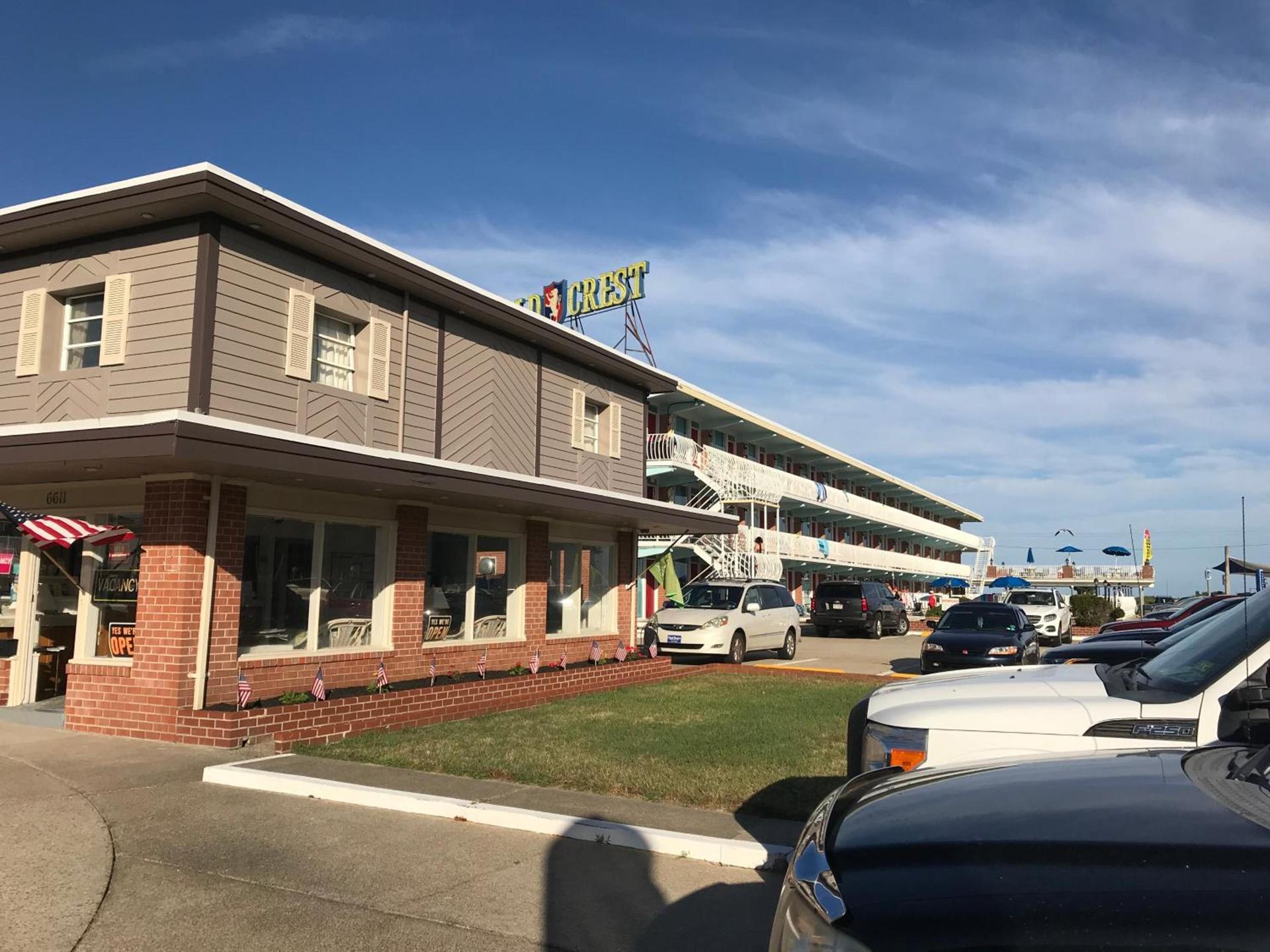 Gold Crest Motel photo 31