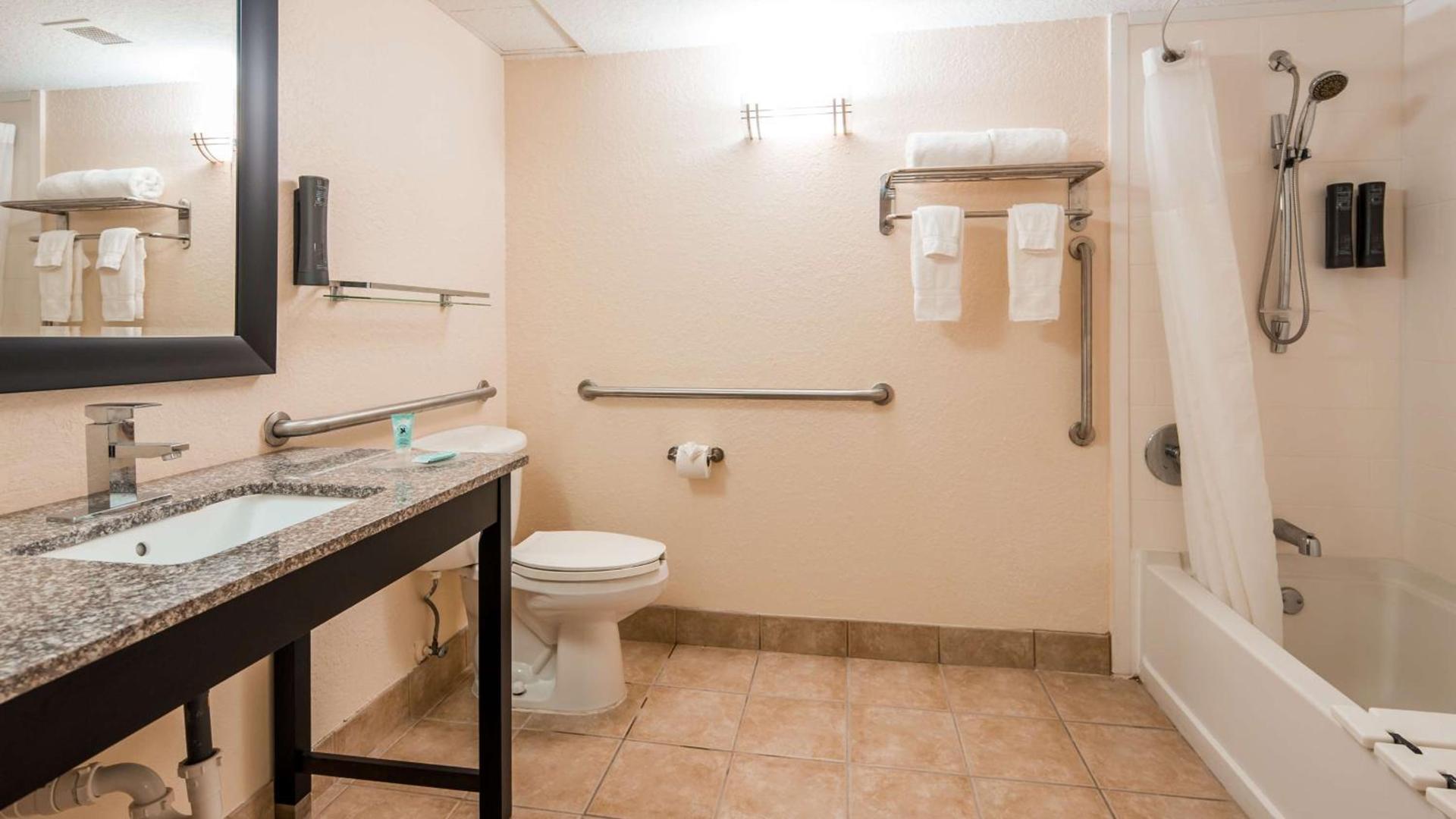 Best Western Mulberry Hotel photo 13