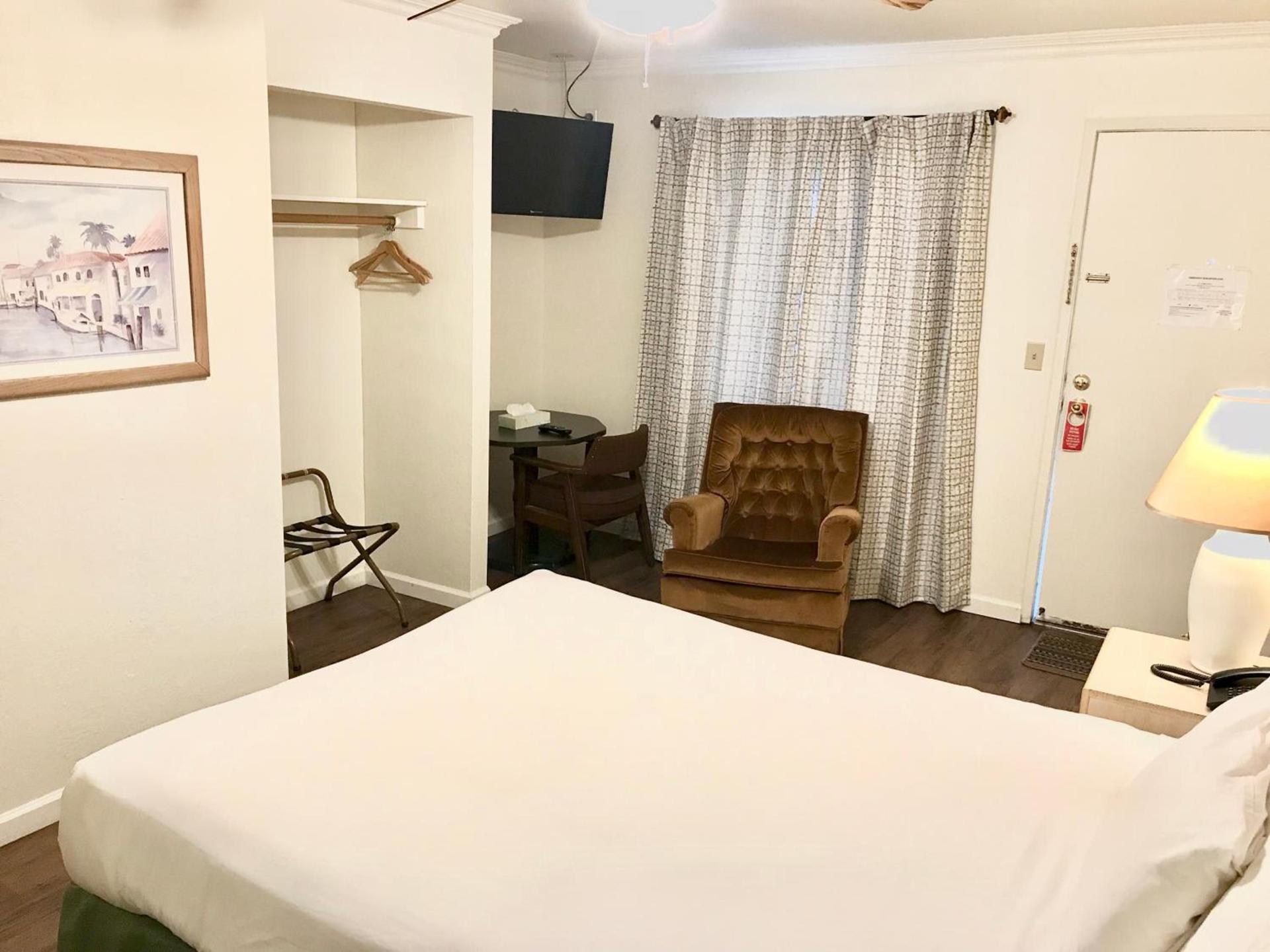 El Dorado Motel photo 44