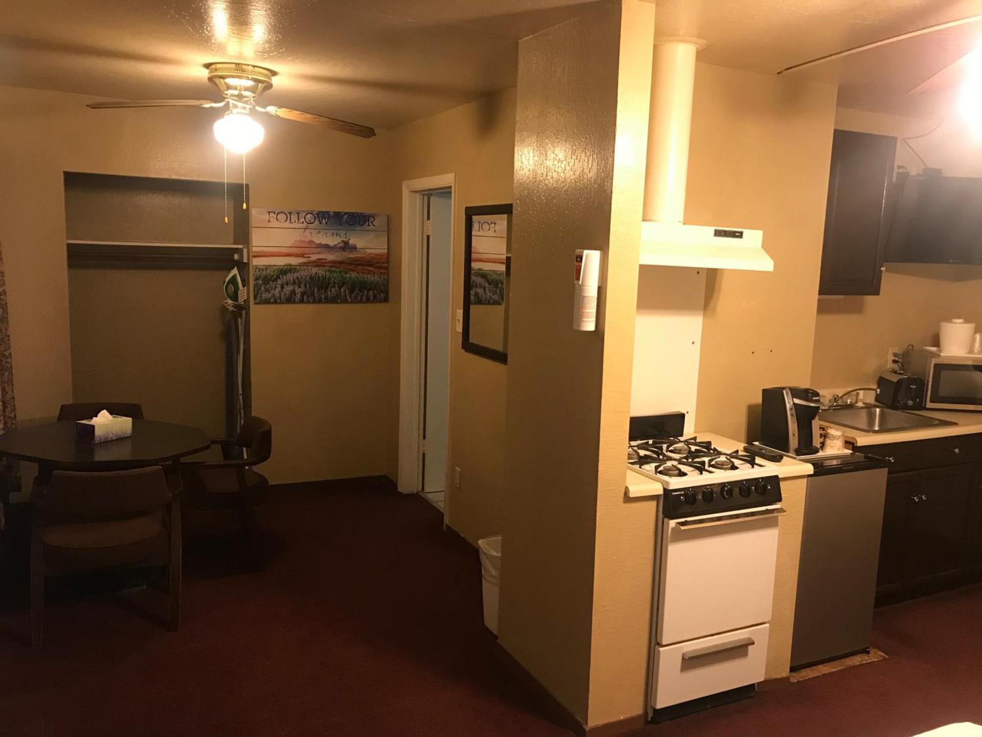 El Dorado Motel photo 31