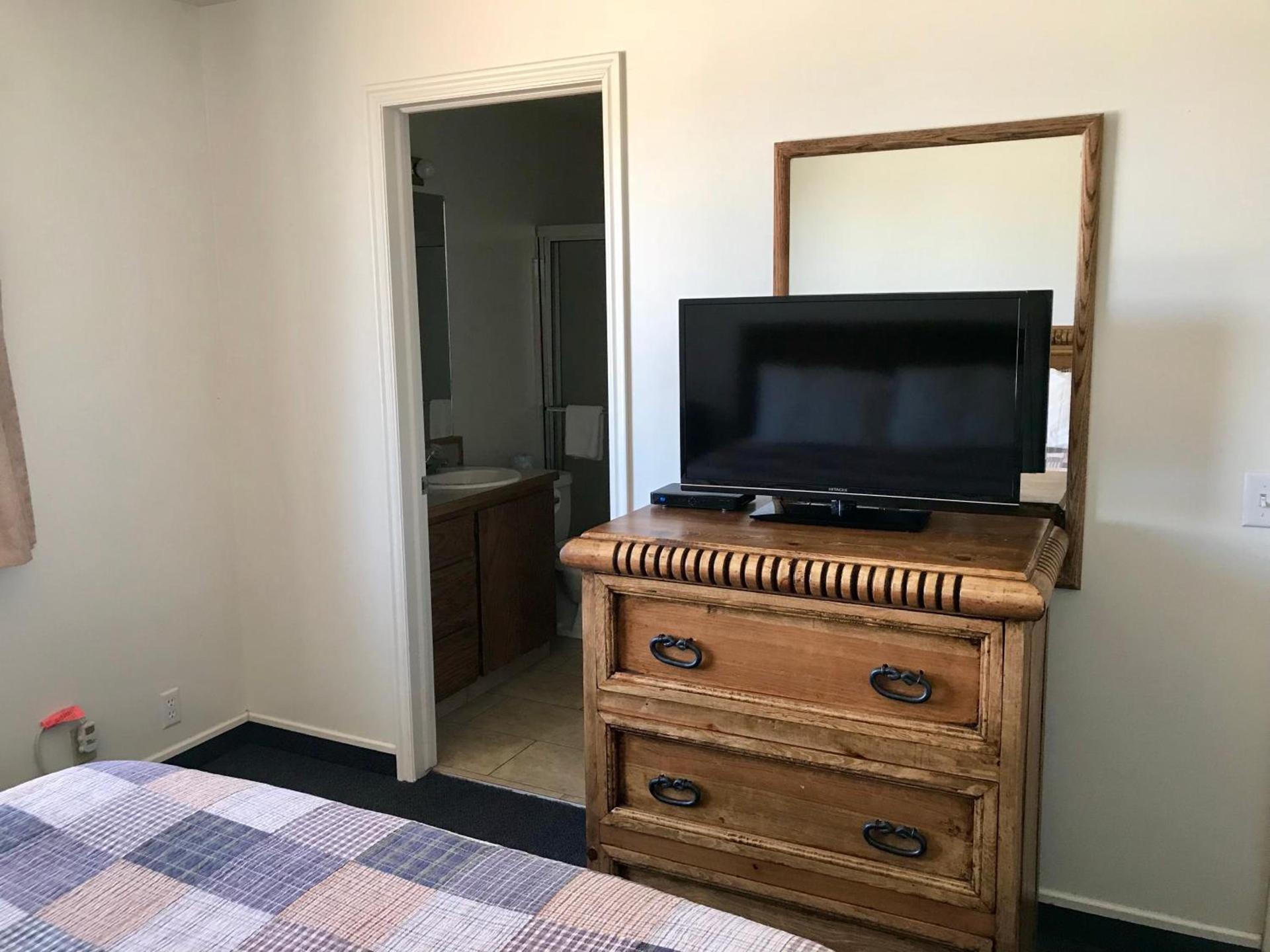 Four Corners Inn photo 3