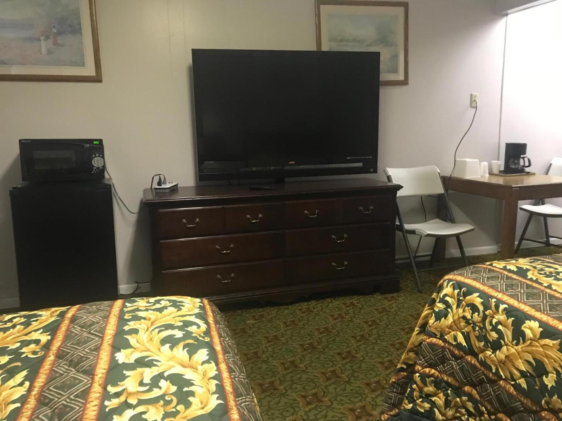 Lone Pine Motel photo 11