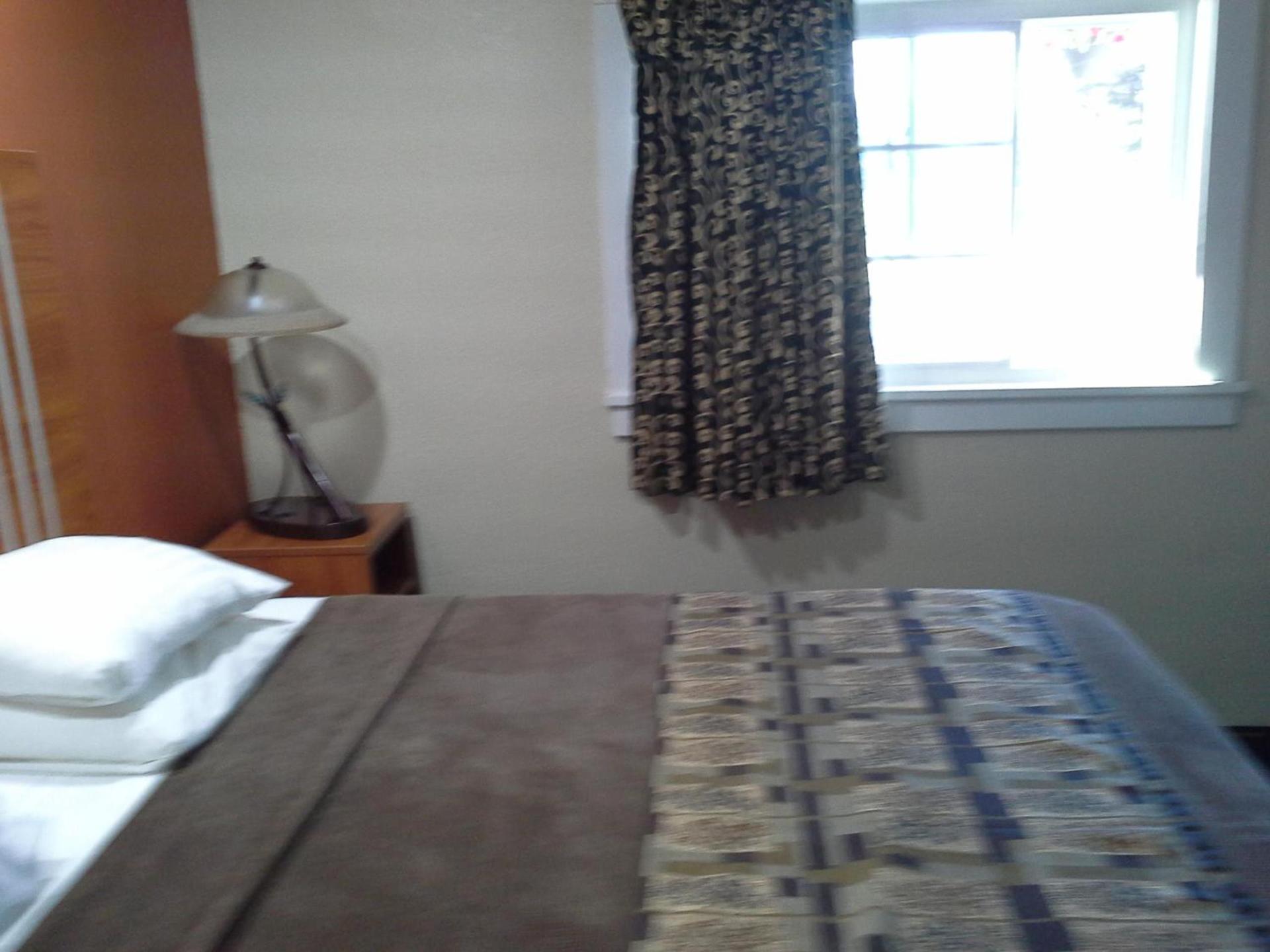 Economy Inn Tonawanda photo 4