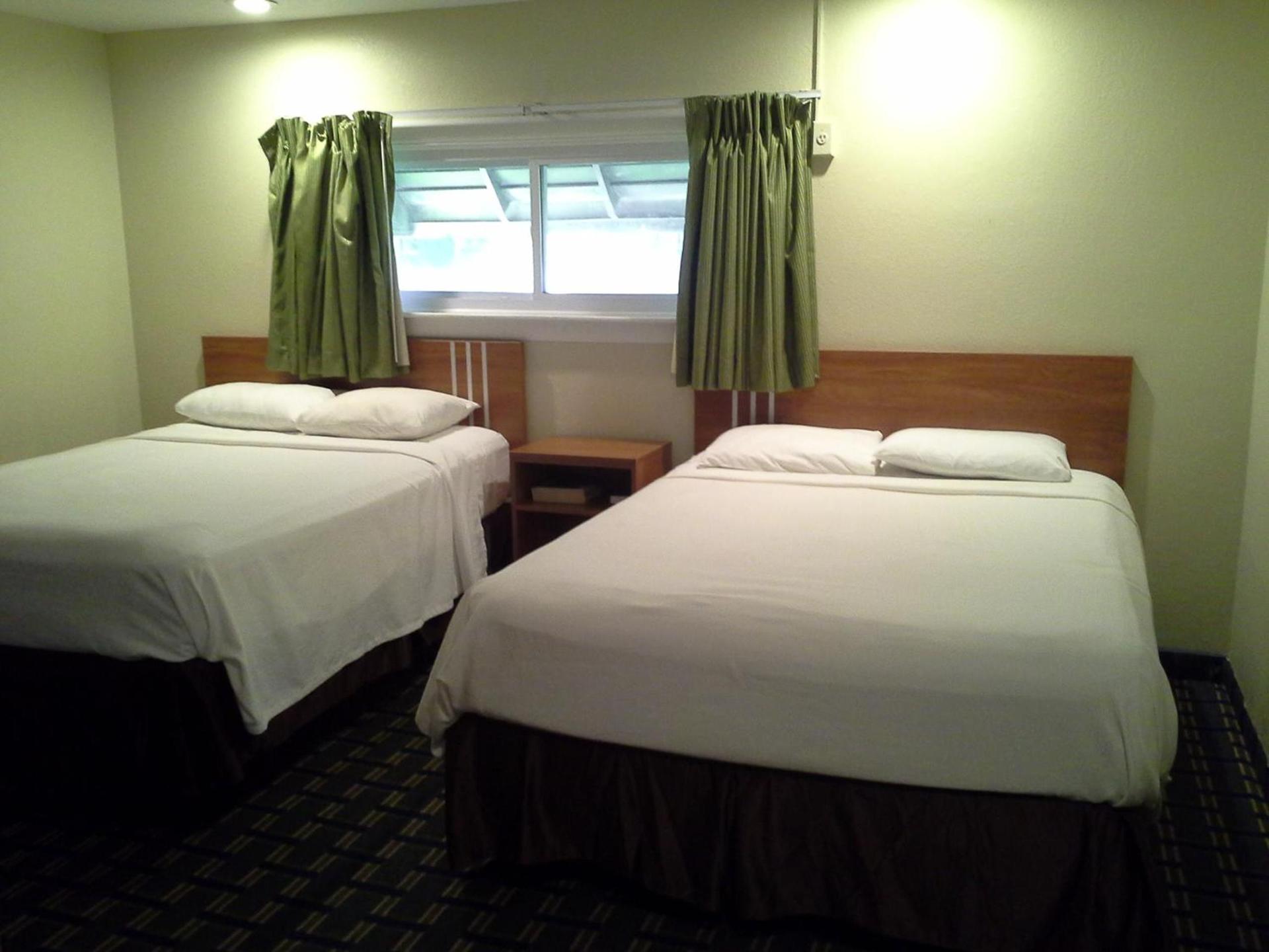 Economy Inn Tonawanda photo 7