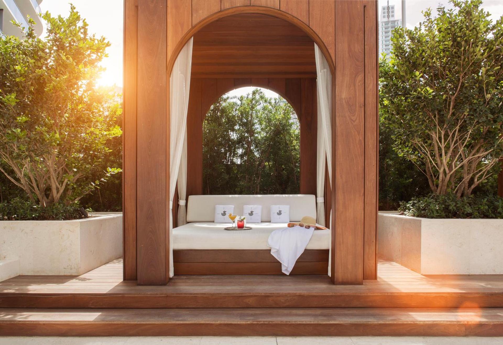 SLS LUX Brickell photo 52