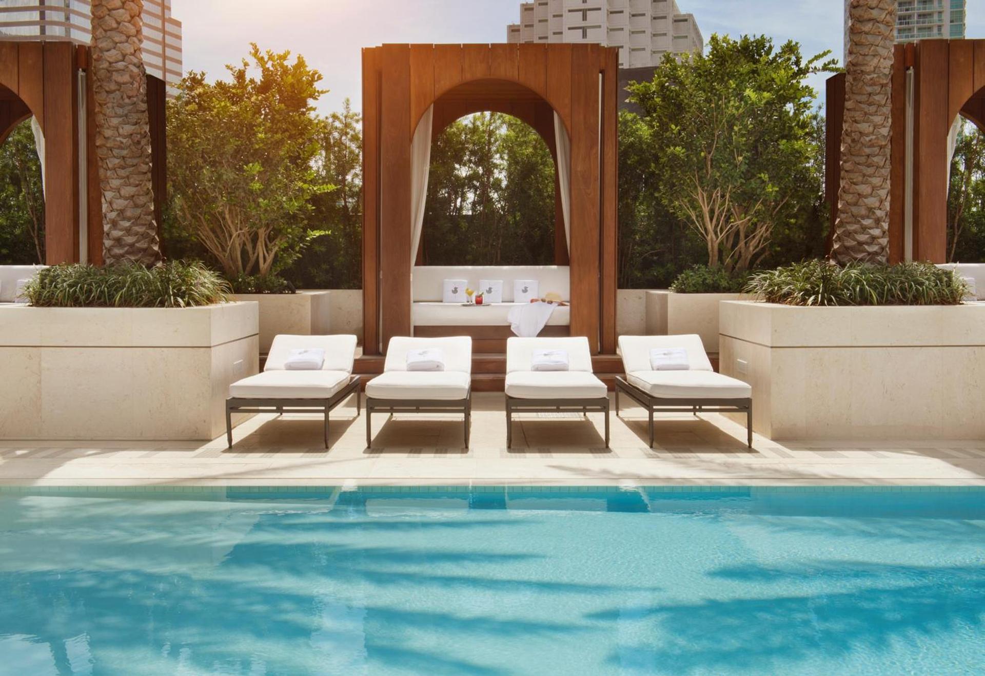 SLS LUX Brickell photo 7