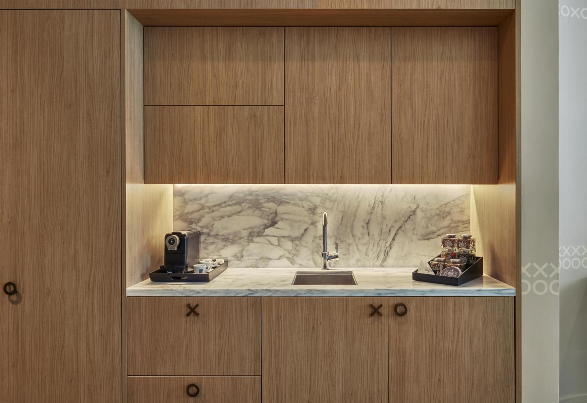 SLS LUX Brickell photo 15