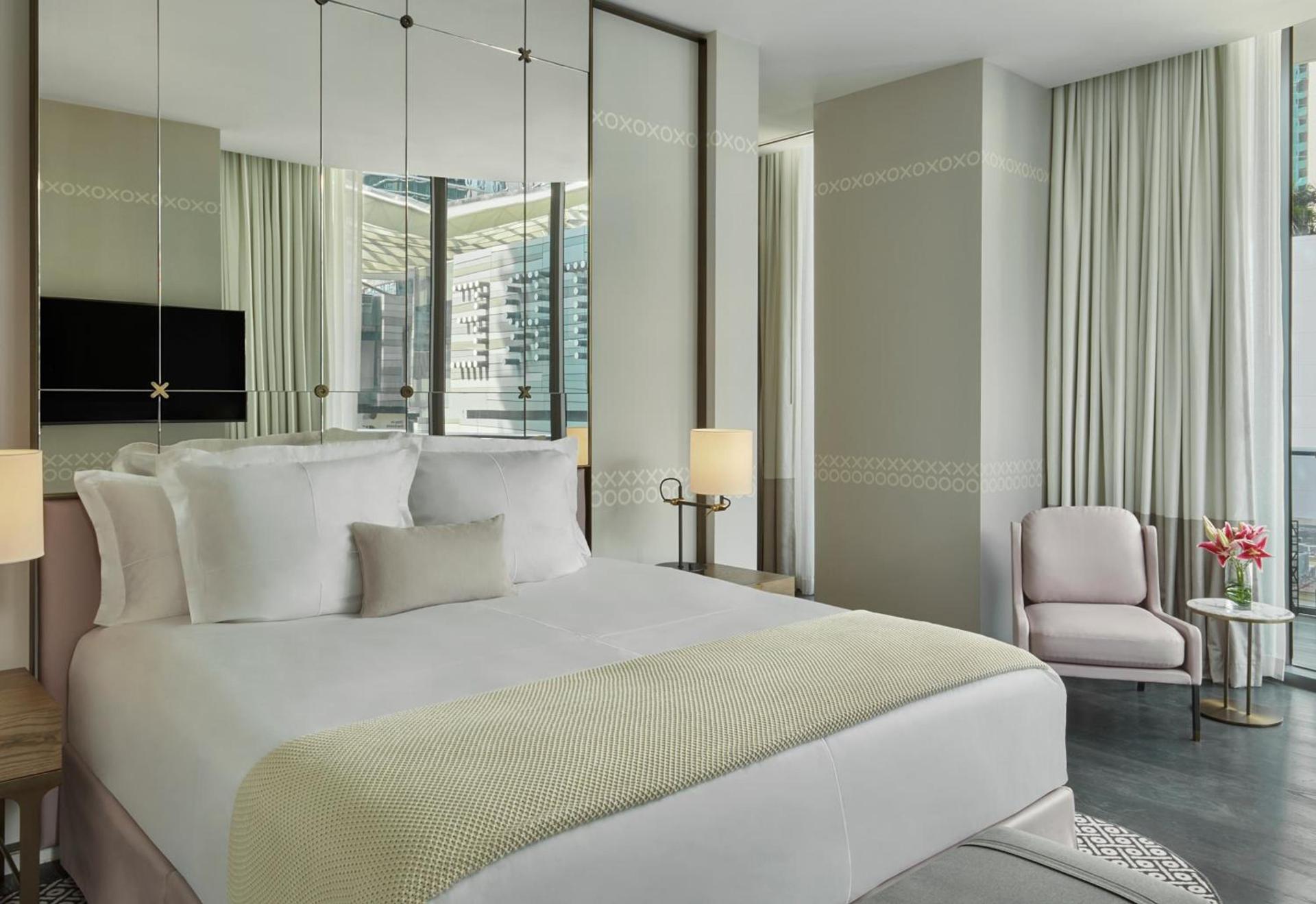 SLS LUX Brickell photo 60