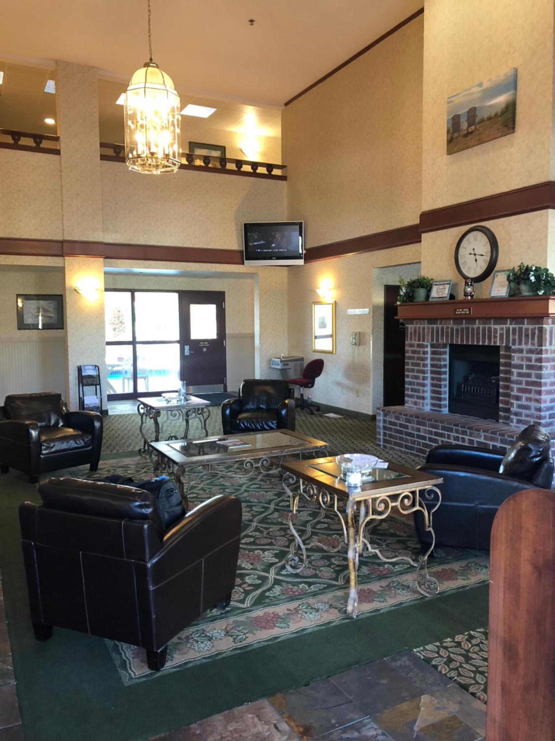 The Ashley Inn of Tillamook photo 2