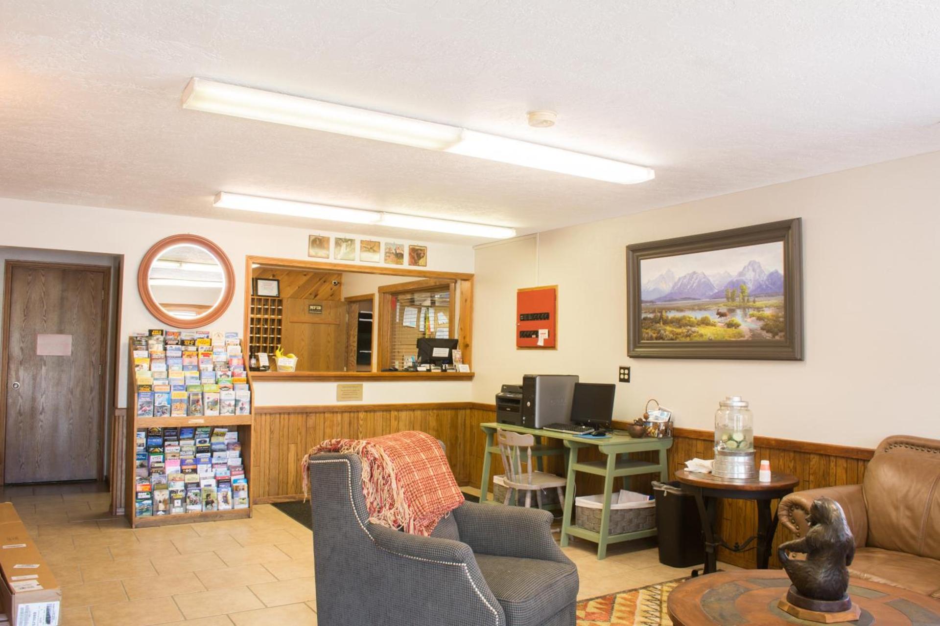 Flat Creek Inn photo 23