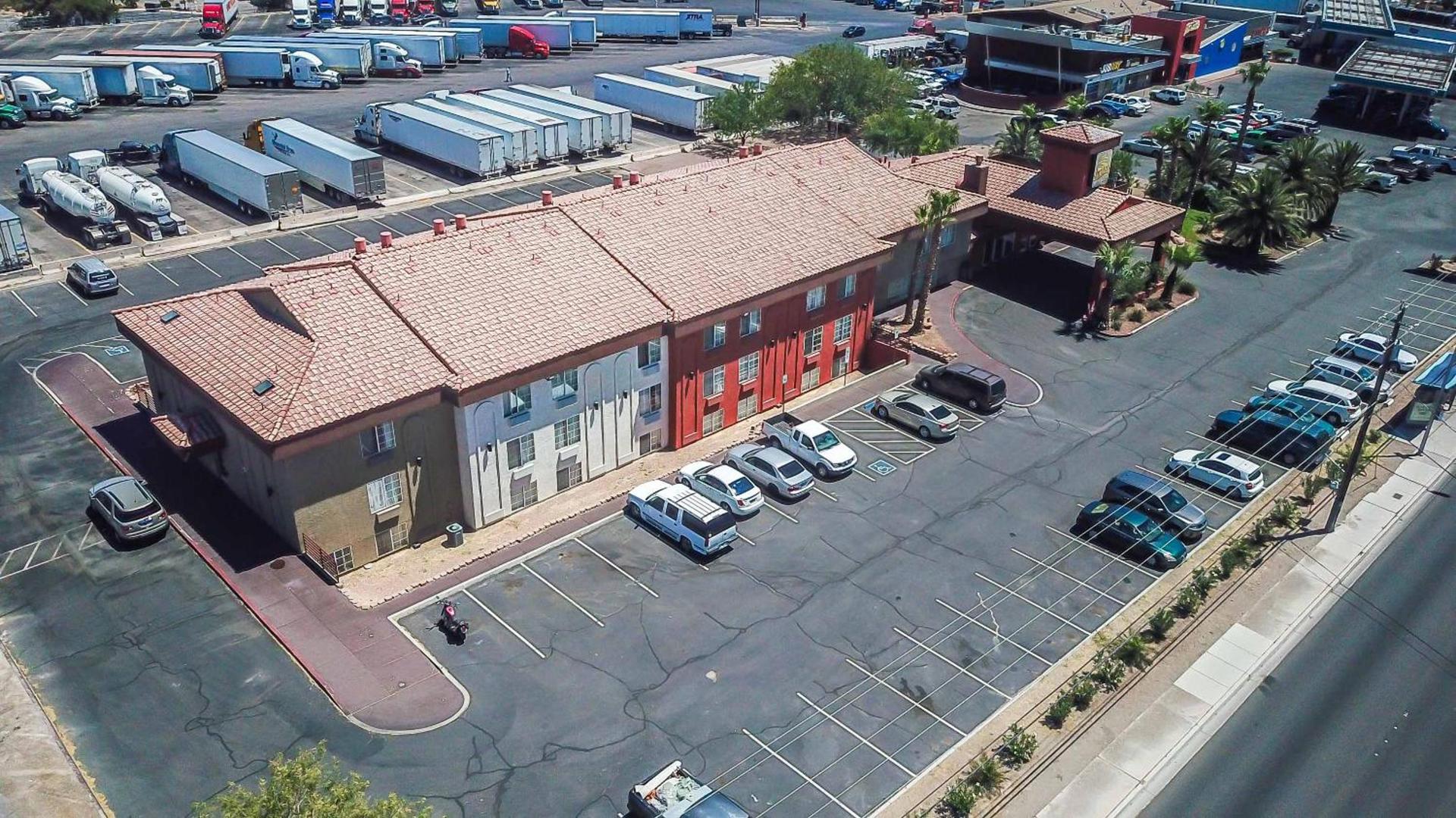 Sunrise Inn photo 38