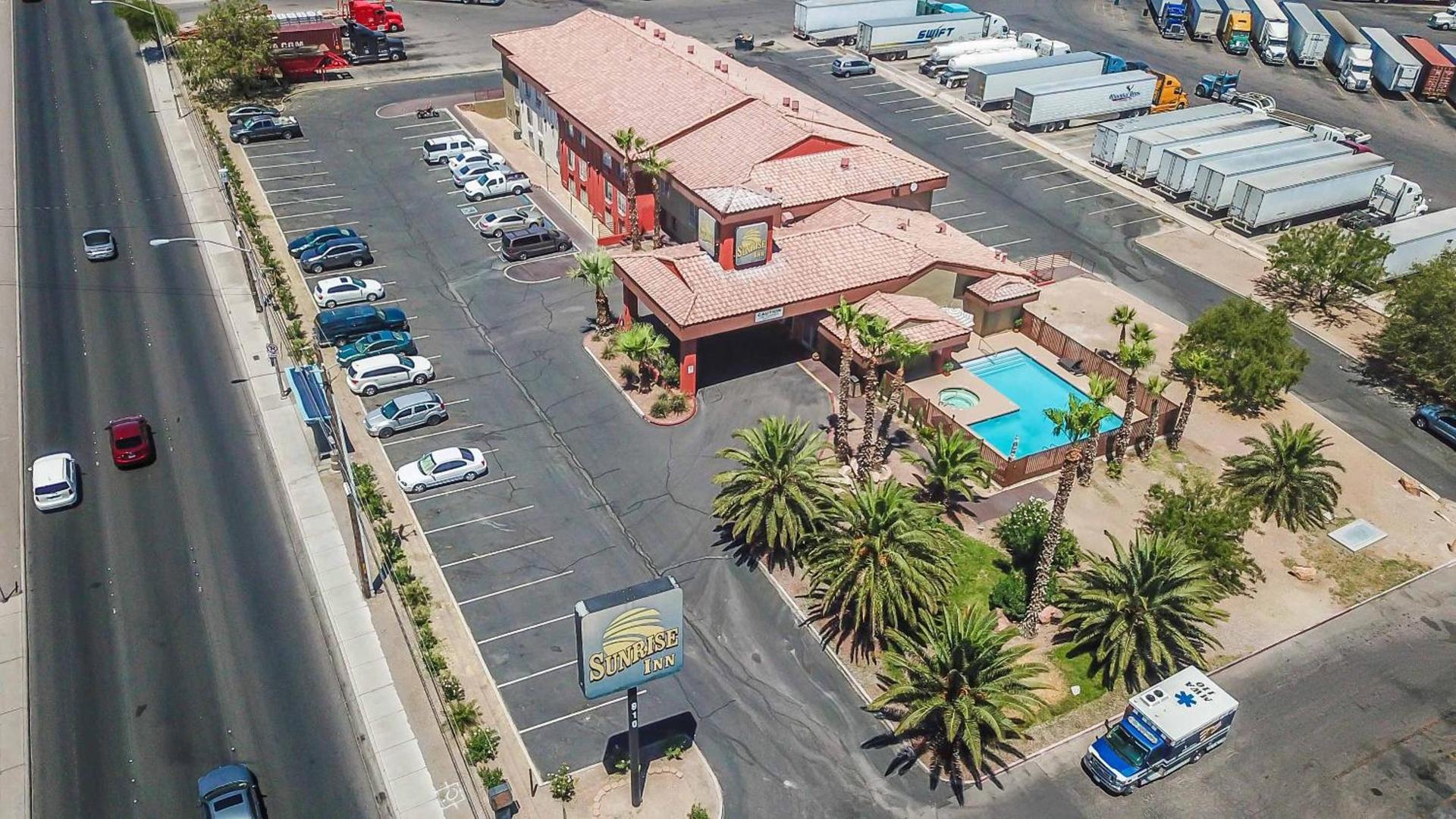 Sunrise Inn photo 34