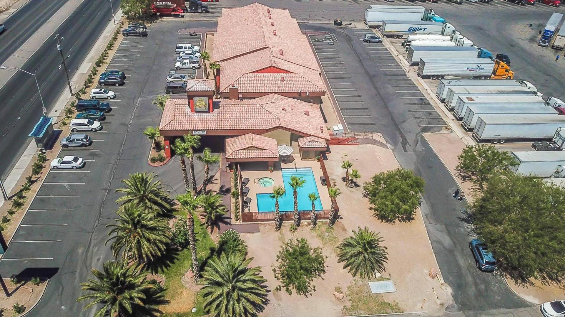 Sunrise Inn photo 32