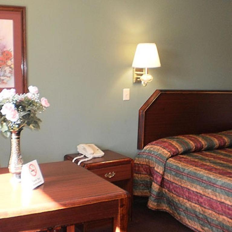 Executive Inn & Suites - Covington photo 5