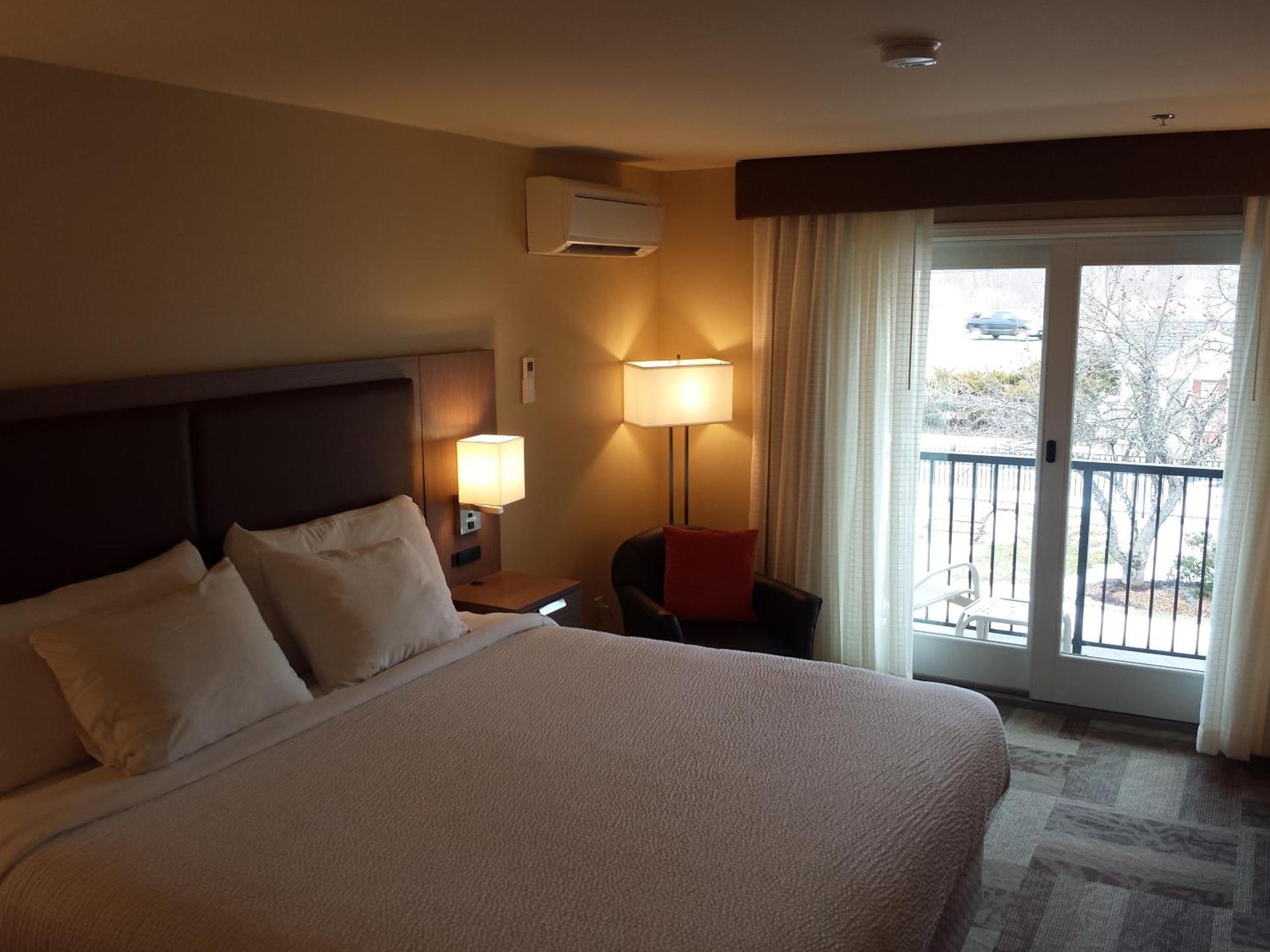 Belfast Harbor Inn photo 29