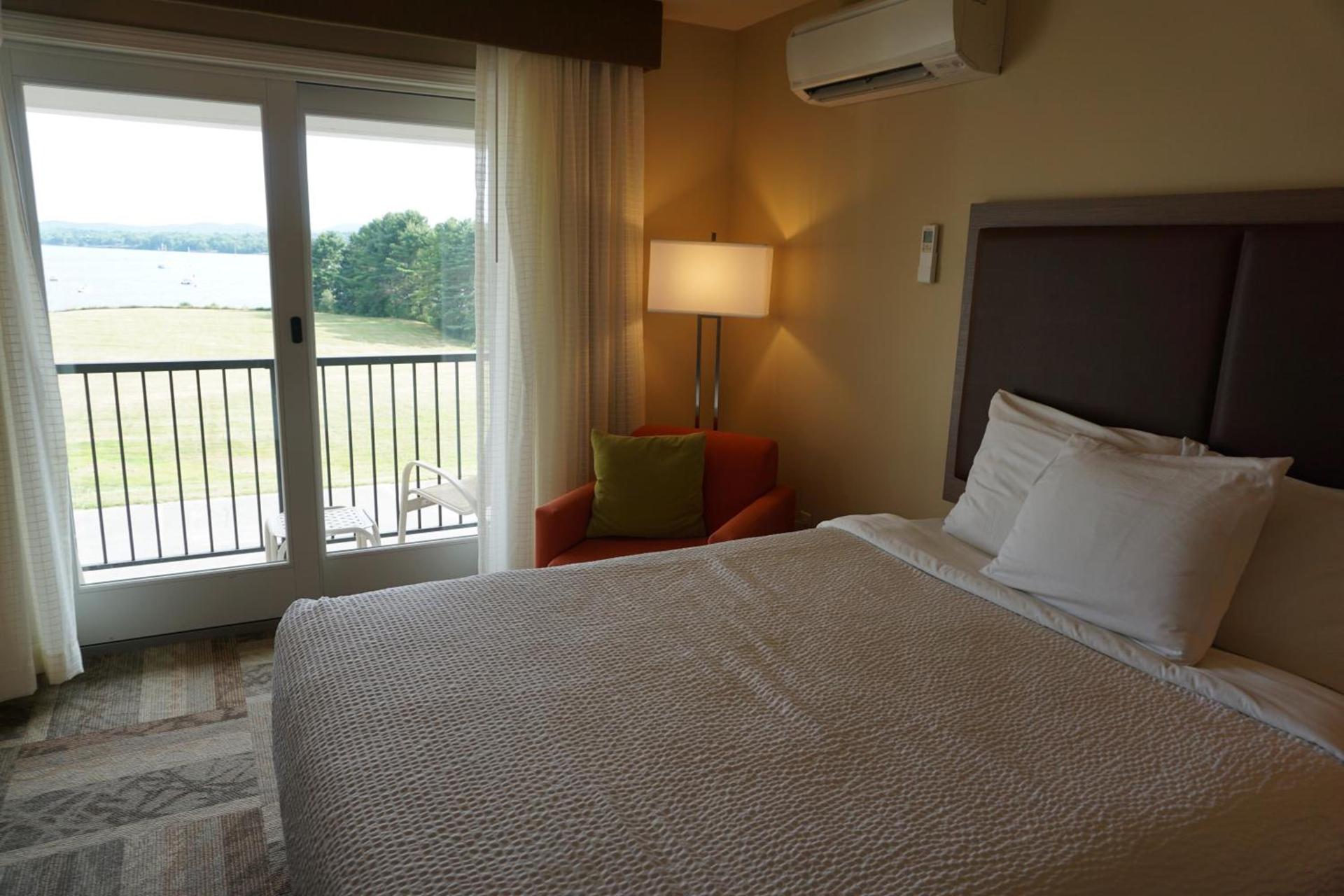 Belfast Harbor Inn photo 25
