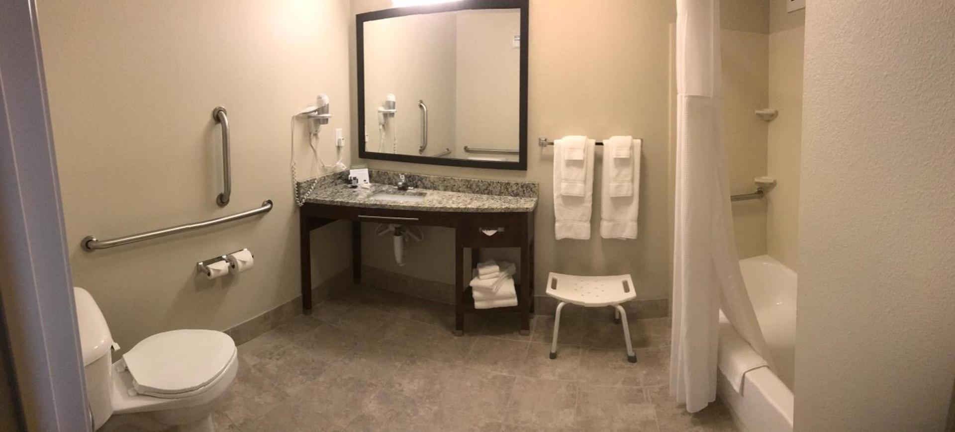 AmericInn by Wyndham Osage photo 65
