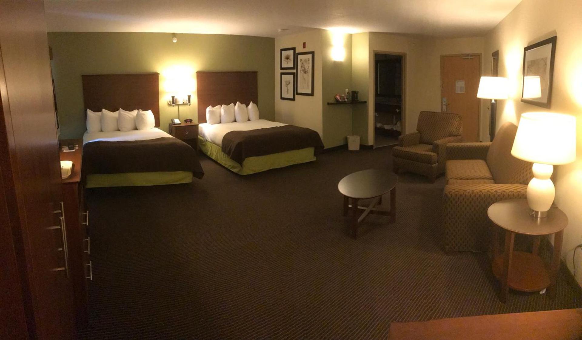 AmericInn by Wyndham Osage photo 9