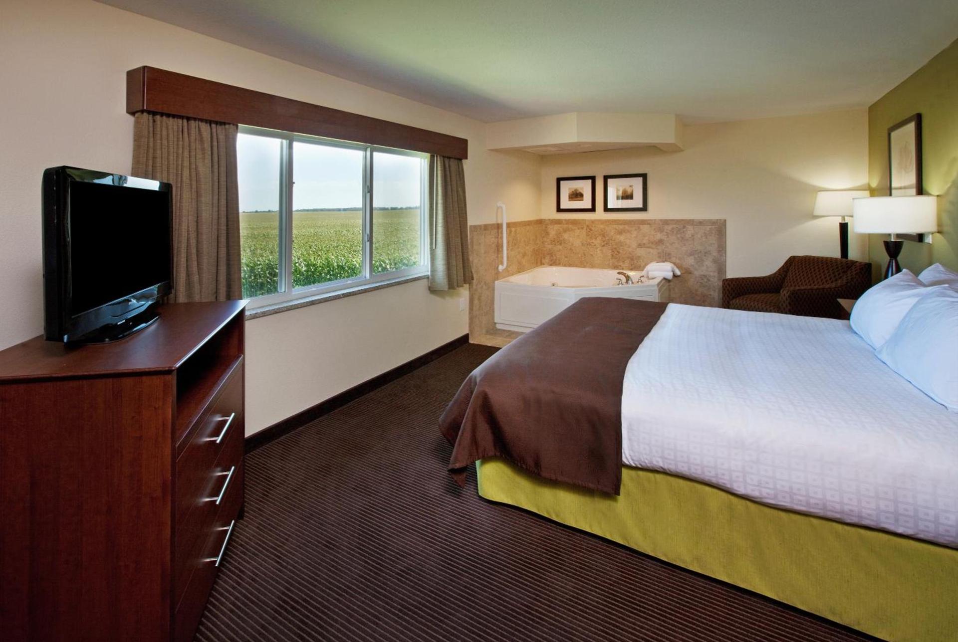 AmericInn by Wyndham Osage photo 8
