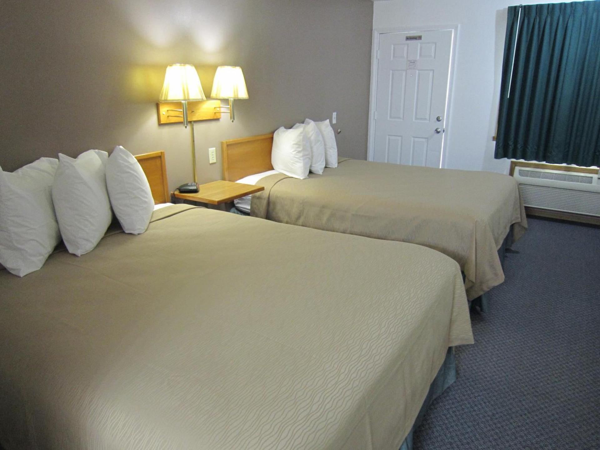 Cassville Budget Inn photo 5