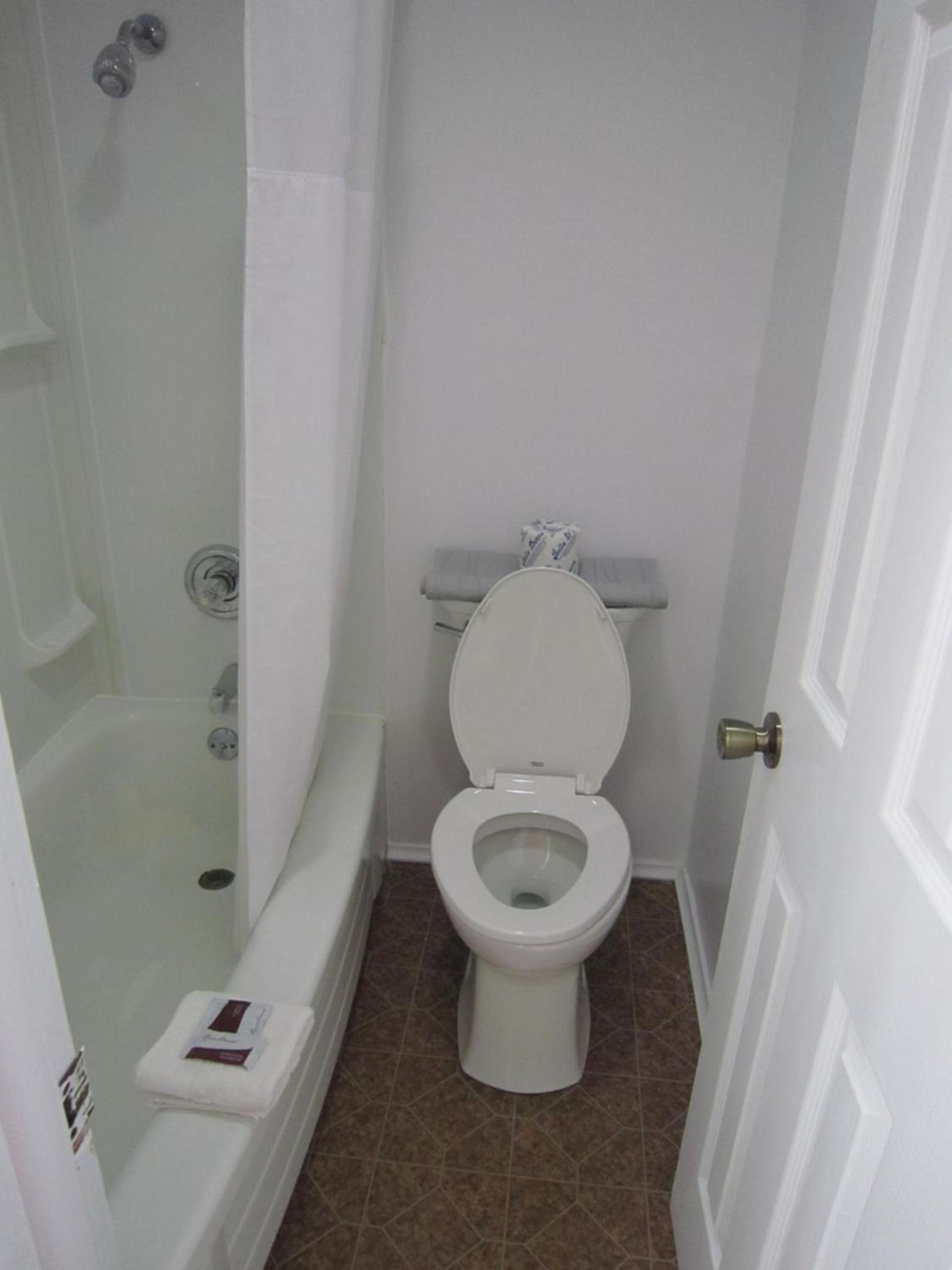Cassville Budget Inn photo 3