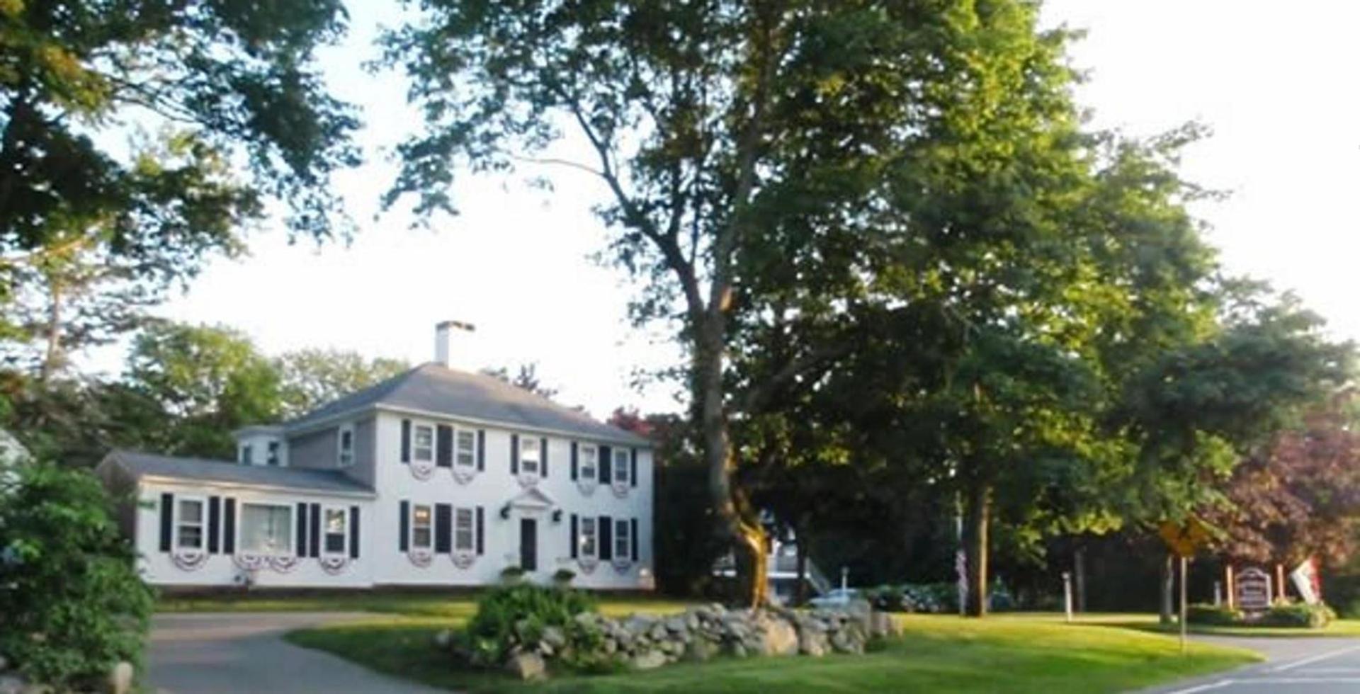 Sesuit Harbor House photo 26