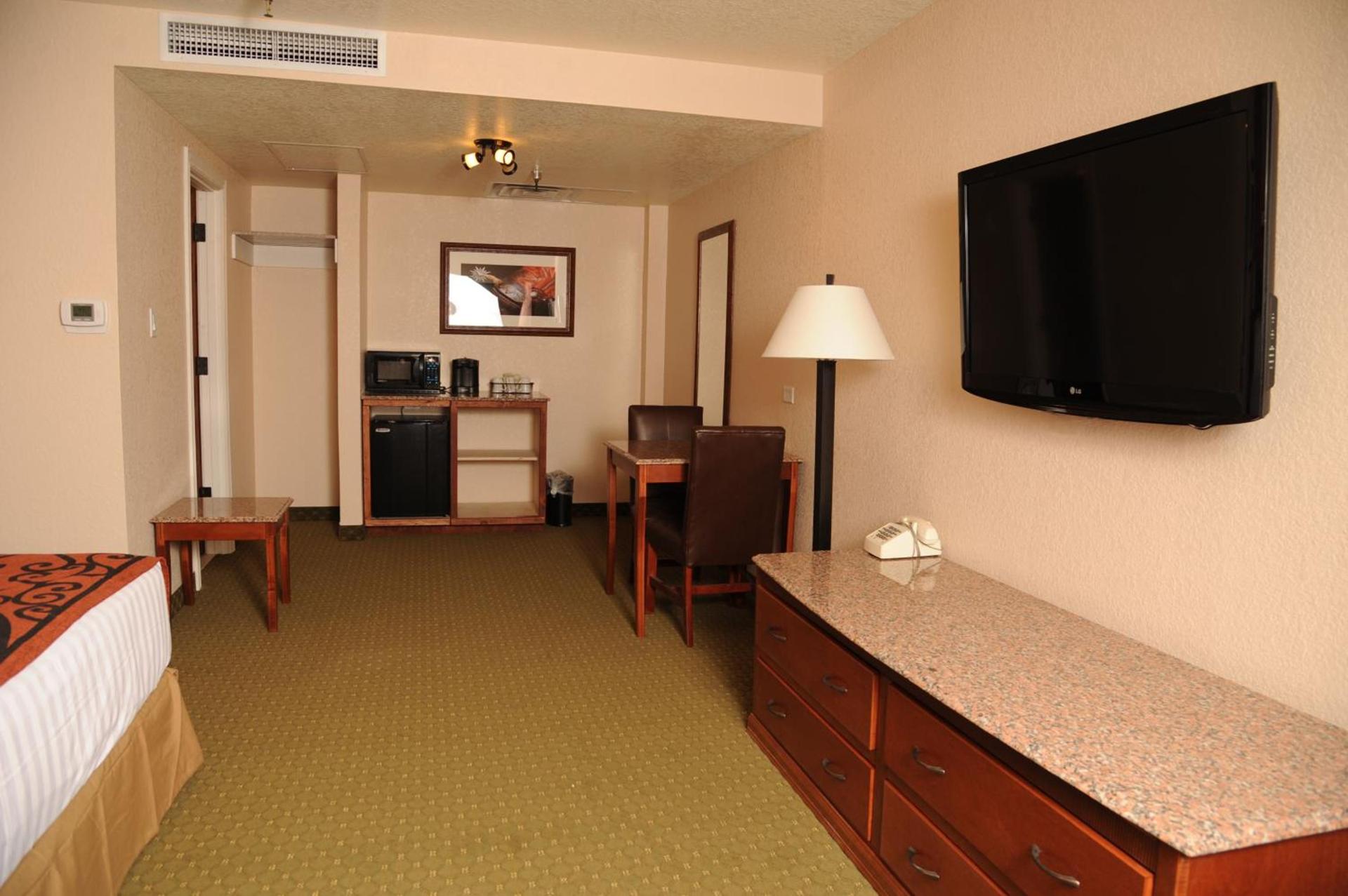 Ramada by Wyndham Elko Hotel at Stockmen's Casino photo 55