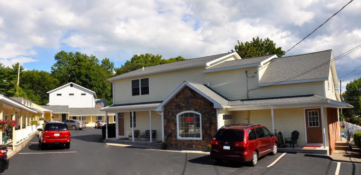 Green Acre Motel photo 41