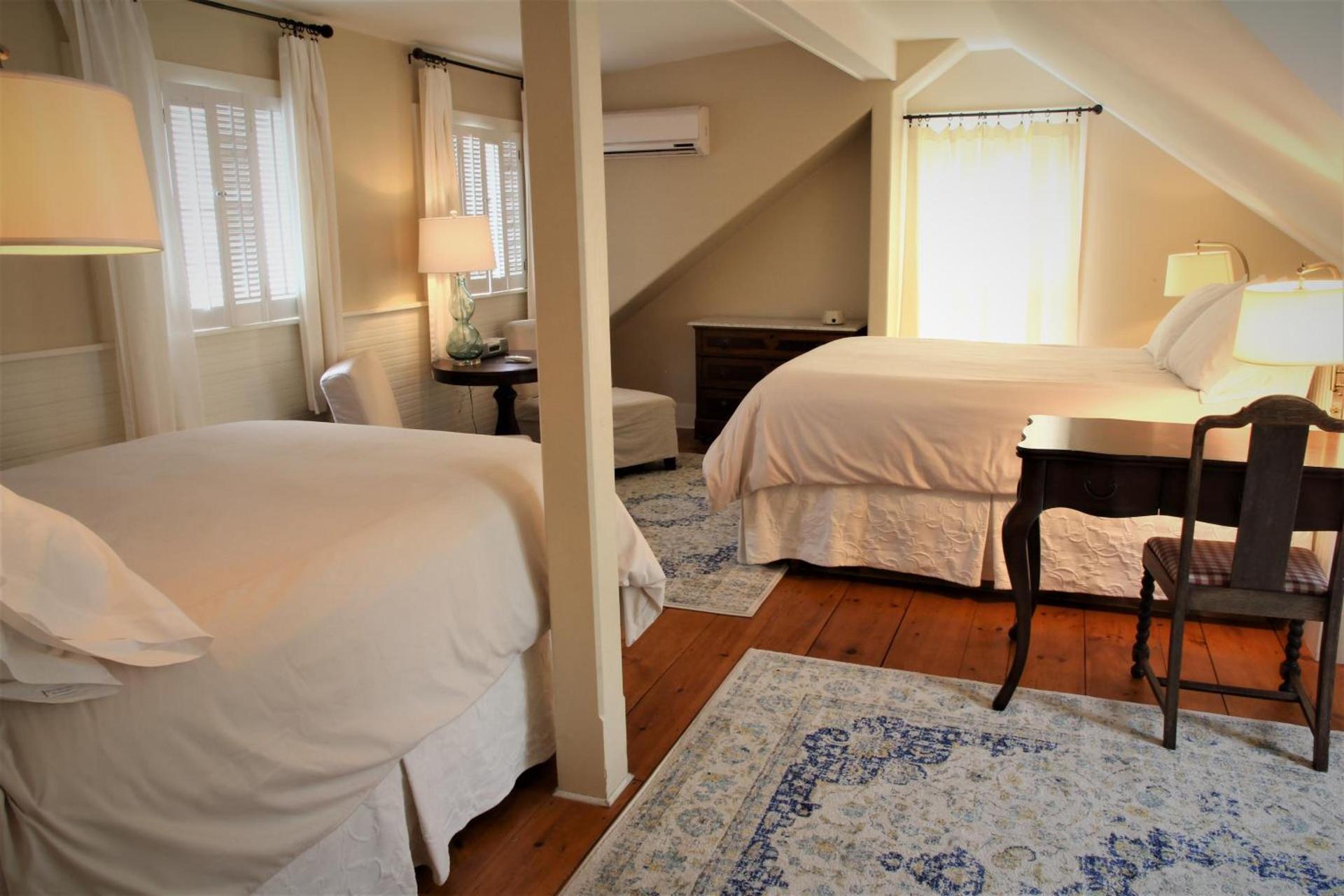 The Oak Bluffs Inn photo 15