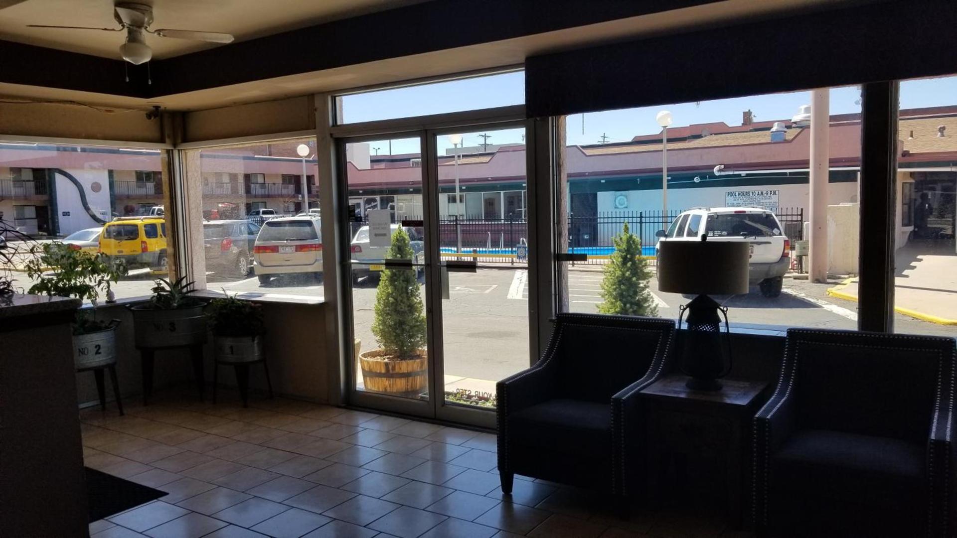 Santa Fe Inn - Pueblo photo 1