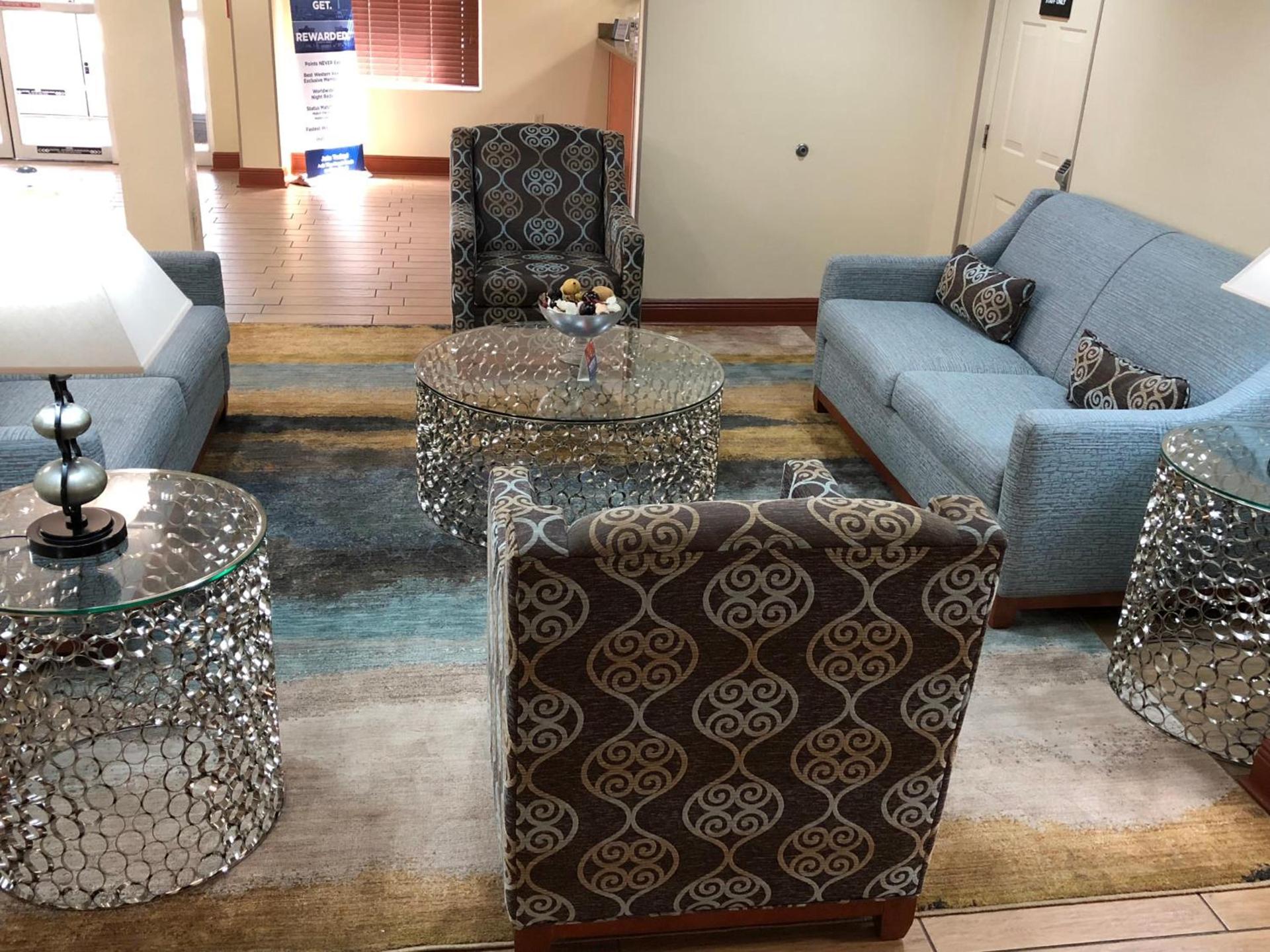 Best Western Plus Bradenton Hotel & Suites photo 31