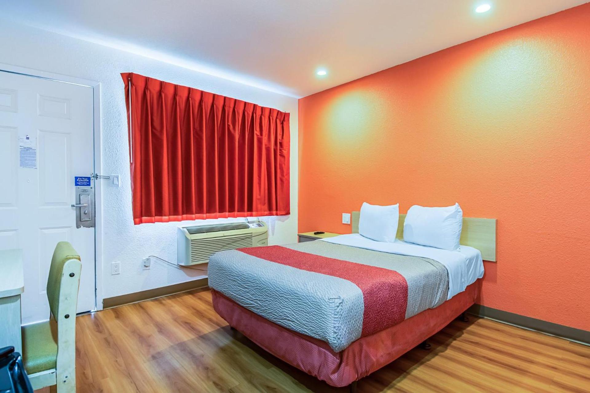 Motel 6-Bakersfield, CA - Airport photo 3