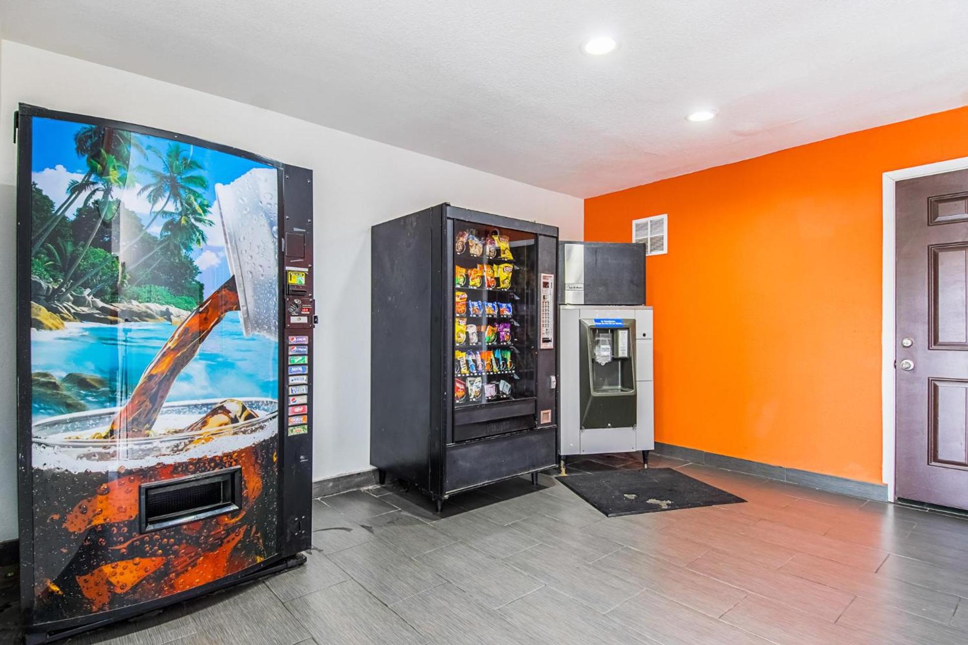 Motel 6-Bakersfield, CA - Airport photo 16
