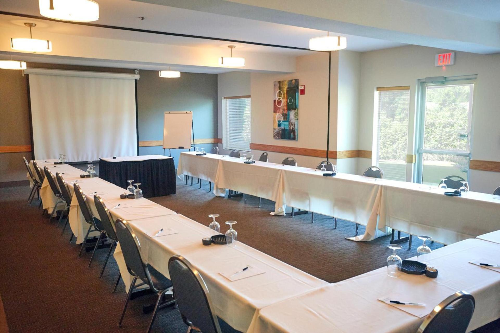 Radisson Hotel Portland Airport photo 55