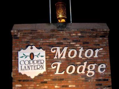 Copper Lantern Motor Lodge photo 46