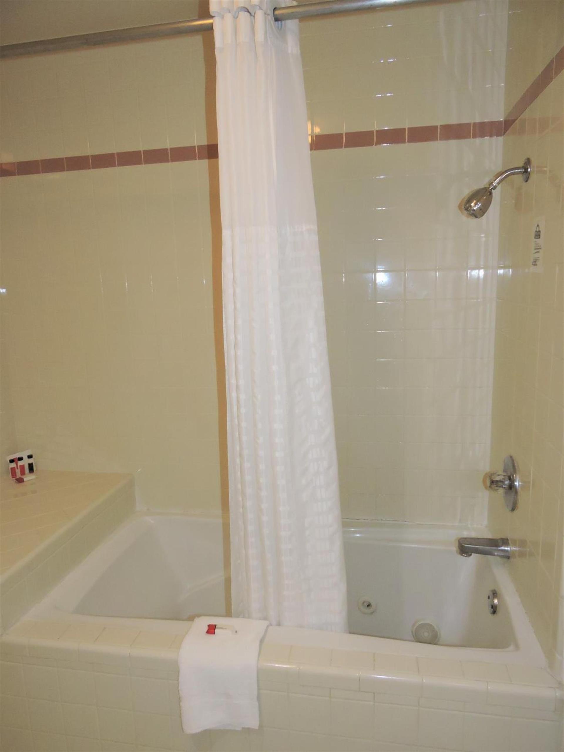 Mission Inn and Suites photo 15