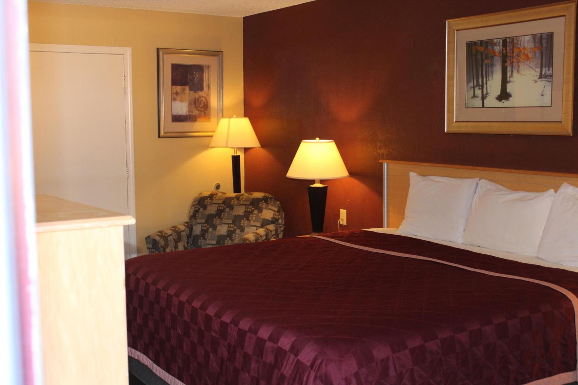 The Executive Inn & Suites photo 66