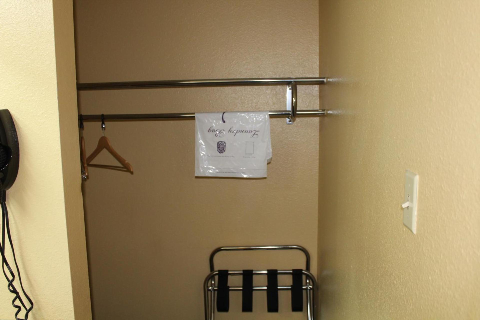 The Executive Inn & Suites photo 58