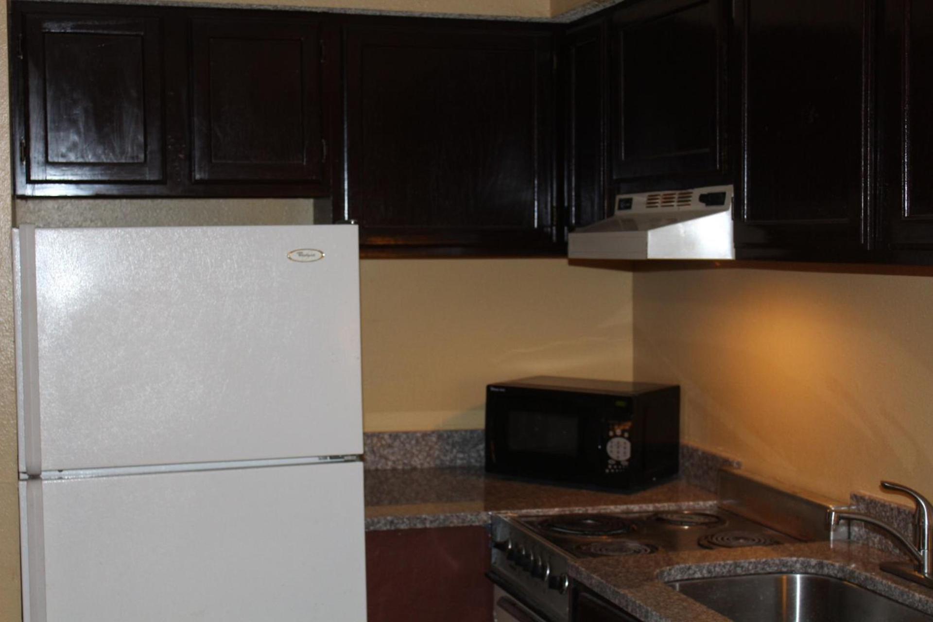 The Executive Inn & Suites photo 47