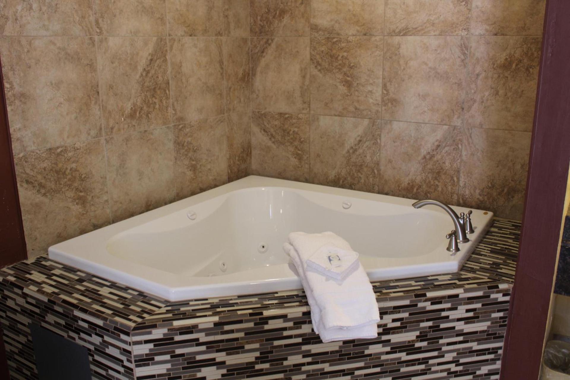 The Executive Inn & Suites photo 57