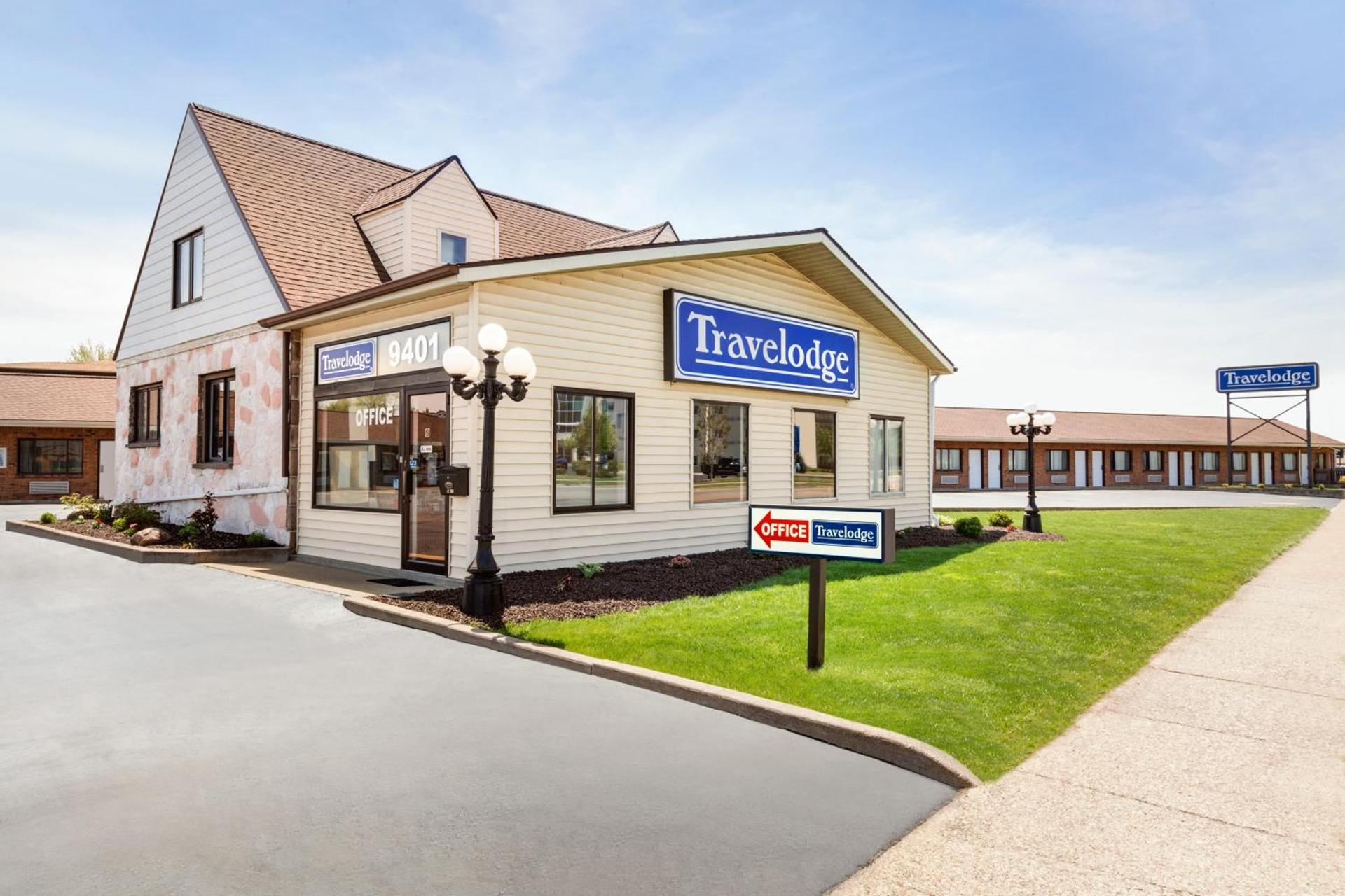 Travelodge by Wyndham Niagara Falls - New York photo 39