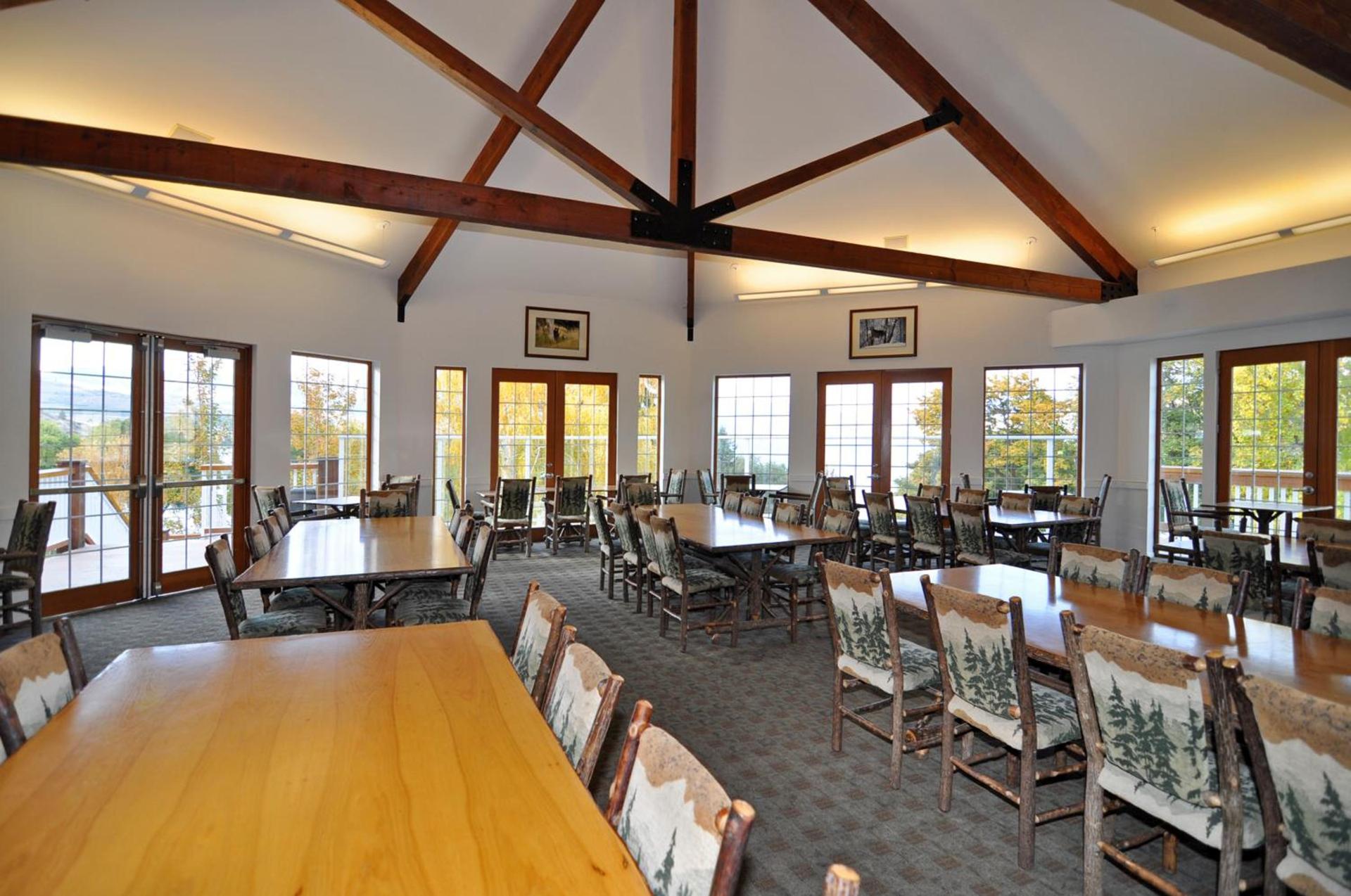 Lakeside Lodge and Suites photo 62
